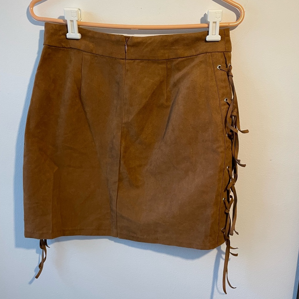 Brown mini skirt